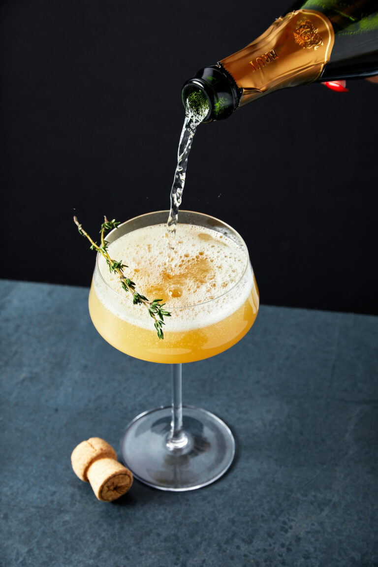pear thyme spritz
