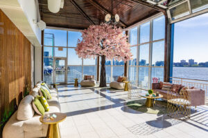 The-perfect-setting-for-cocktails-at-Big-Brothers-Big-Sisters-Gala-at-The-Lighthouse-The-Pier-Sixty-Collection